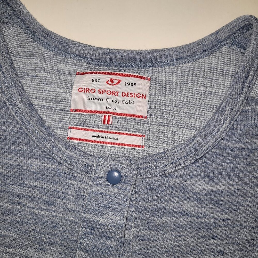 Giro Women's Chrono Short Sleeve Base Layer, White, Size S/M Retail $75 - Picture 9 of 12